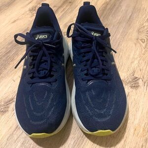 ASICS GT-2000 (2025) Size 10 Women’s